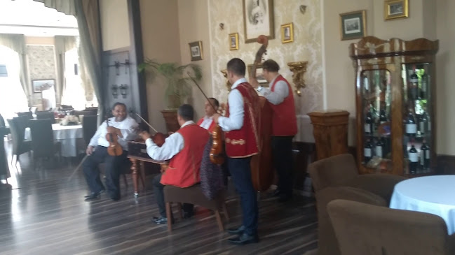 Opinii despre Erzsébet Királyné Étterem és Kávézó în Gödöllő - Vendéglátás