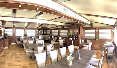 Submarine Station Étterem (Ernst & Wolf Kft.)