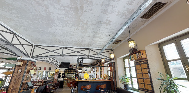 SEMMI EXTRA és egy kis KERT - Budapest