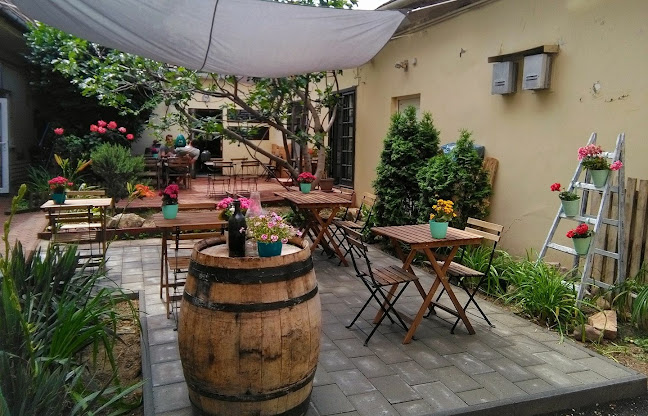 Pécs, Irgalmasok utcája 6, 7621