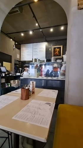 Budapest, Kazinczy u. 32, 1075