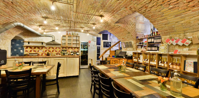 Tasting Table Budapest Shop