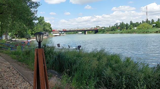 Opinii despre Csepeli Hekksziget în Budapest - Vendéglátás
