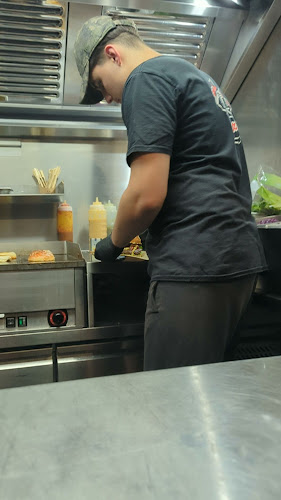 Opinii despre Devil's Prézli Food Truck & Catering în Páty - Vendéglátás