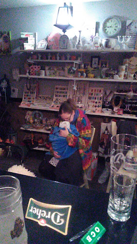 Csacska Macska Csecse-becse