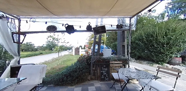 Opinii despre C'est La Vie Café în Páty - Vendéglátás