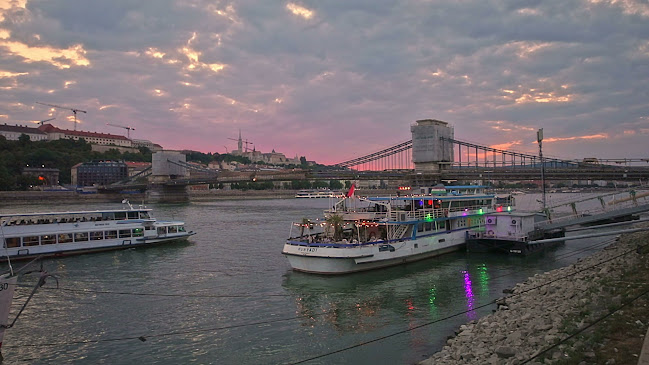 Vén Hajó Étterem - Stadt Wien Rendezvényhajó - Vendéglátás