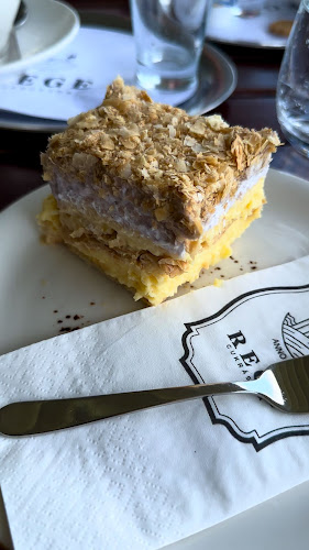 Opinii despre Apátsági Rege Cukrászda în Tihany - Vendéglátás