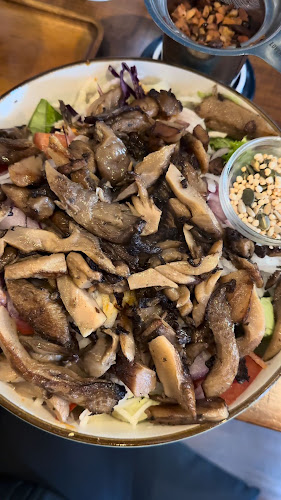 LYR Speciality Coffee and Food - Vendéglátás