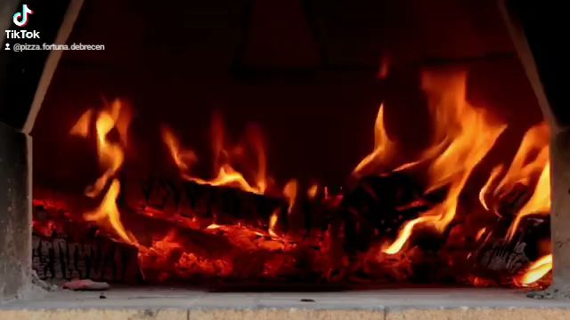 Opinii despre Pizza Fortuna în Debrecen - Vendéglátás