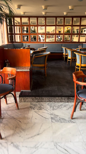 Opinii despre Korona Kávéház în Budapest - Vendéglátás
