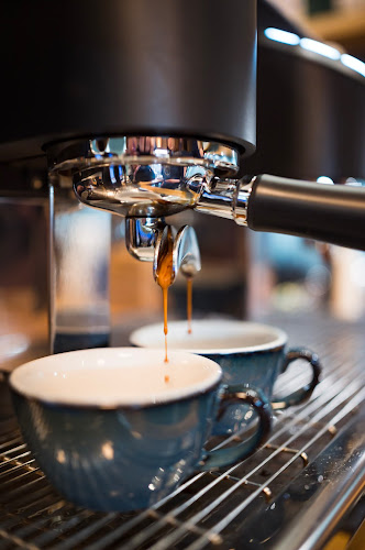 Opinii despre Kávé/Szünet în Budapest - Vendéglátás