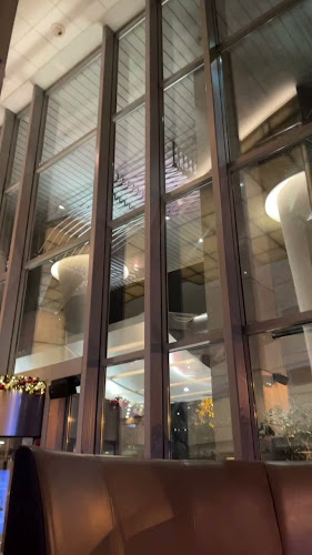 Opinii despre Blue Fox The Bar în Budapest - Vendéglátás