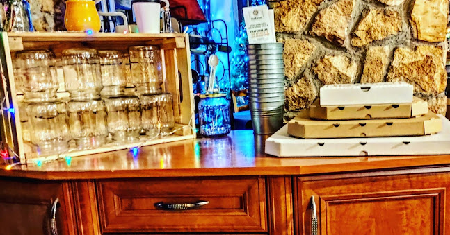 Comentarii opinii despre The Corner Étterem&Pizzéria ( A Sarok )