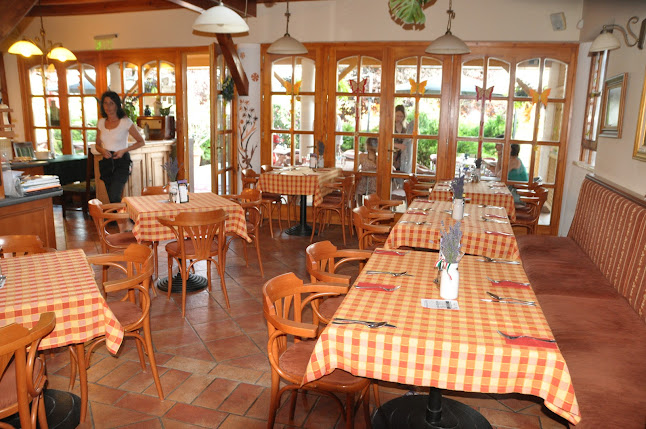 Fék Kávéház Étterem - Vendéglátás