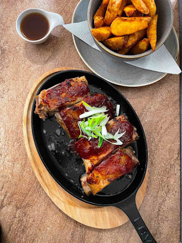 Stop Cafe & Restaurant