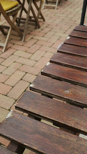 Comentarii opinii despre SCHOOL BUS DINER