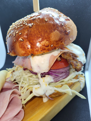 Comentarii opinii despre Party Grill Büfé