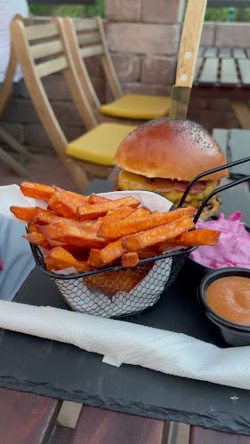 Opinii despre SCHOOL BUS DINER în Dunakeszi - Vendéglátás