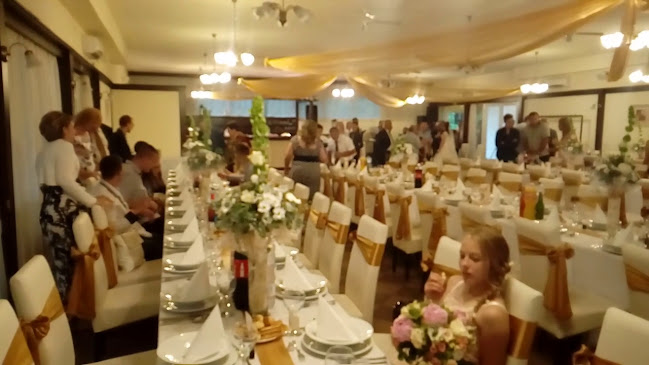 Opinii despre Sasfészek Étterem în Kecskemét - Vendéglátás