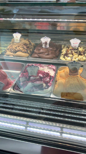 Opinii despre Lila Fagyizó în Eger - Vendéglátás