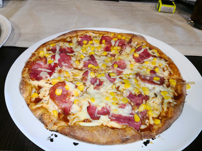 Opinii despre DeJÓ Live Bár És Pizzéria în Nagyréde - Vendéglátás