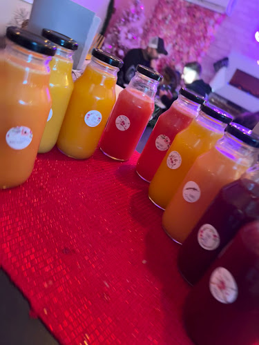 Opinii despre Süti Café în Dunakeszi - Vendéglátás