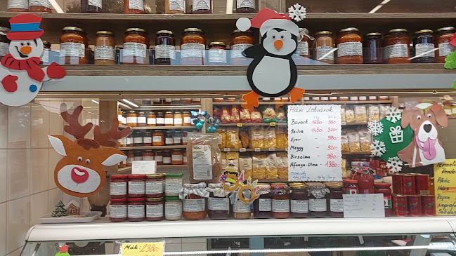 Opinii despre Újpesti Piac mélygarázs în Budapest - Vendéglátás