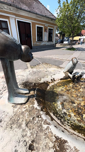 Szentendre, Duna korzó 6, 2000