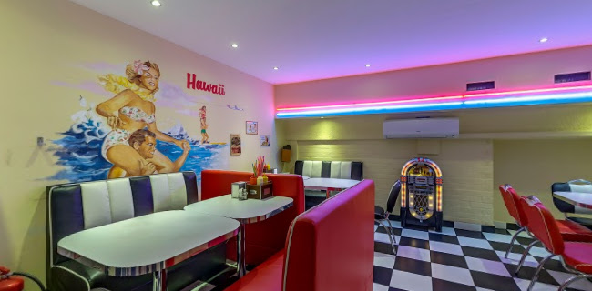 WOW American Retro Diner