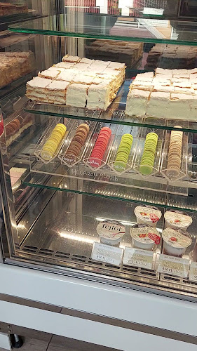 Opinii despre Csekő Kávéház és Étterem în Nyírbátor - Vendéglátás