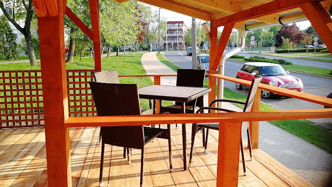 Opinii despre Karnevál Étterem Pizzéria Bár în Kazincbarcika - Vendéglátás