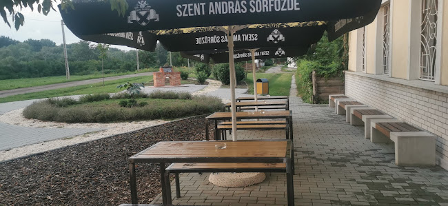 Opinii despre Kalóz Caffe în Abádszalók - Vendéglátás