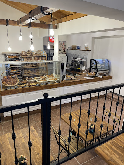 Pátyi Kovászda Kézműves Pékség, Cukrászat és Reggeliző