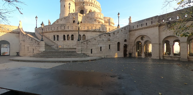 Starbucks Castle - Budapest