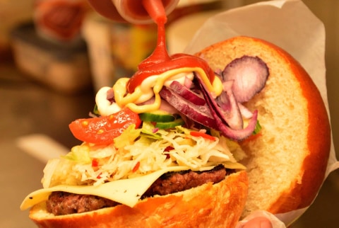 Opinii despre DömDöm Büfé în Dunavarsány - Vendéglátás