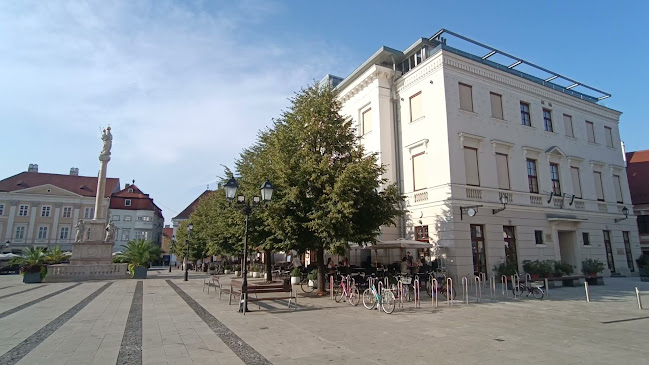 Apátúr Sörház - Vendéglátás