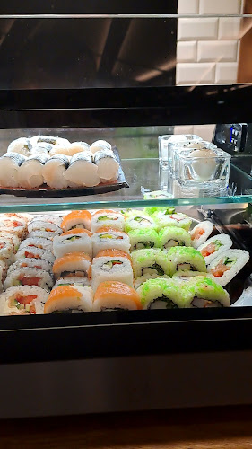 Comentarii opinii despre Trófea Grill Étterem Újbuda