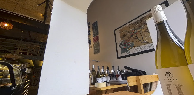 Comentarii opinii despre Vinikli - local drinks & stuff