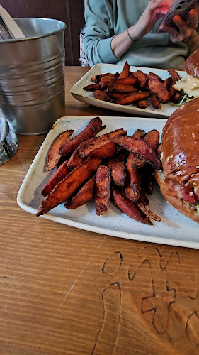 Opinii despre GoodBar GoodBurger în Budapest - Vendéglátás