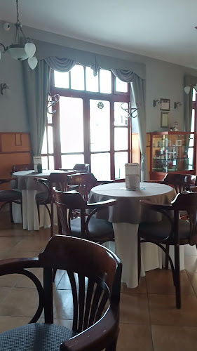 Opinii despre Schőnig Cukrászda és Kávéház în Veszprém - Vendéglátás