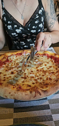 Opinii despre Pancser Pizza és Étterem în Dunakeszi - Vendéglátás