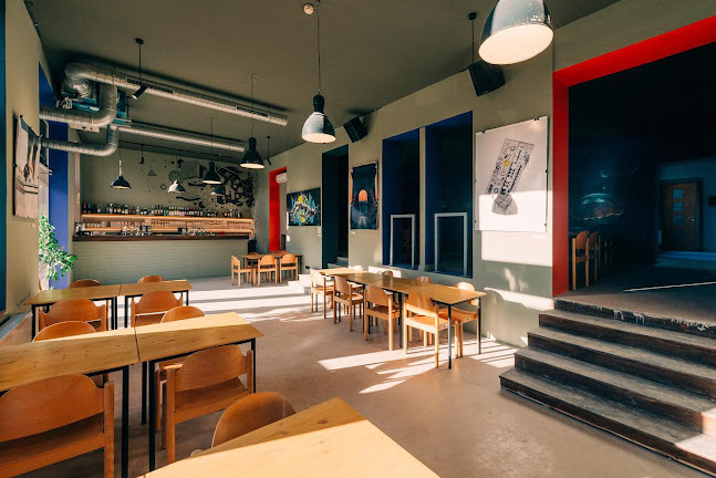 Opinii despre EASY Art Space în Budapest - Vendéglátás