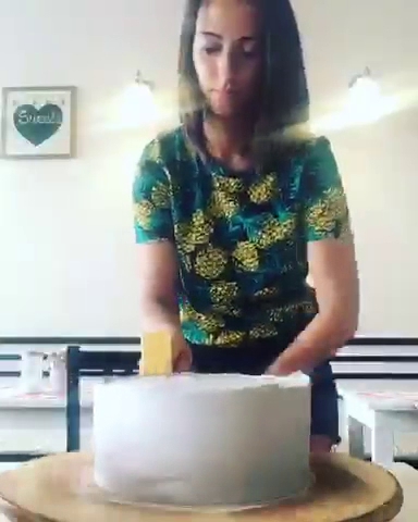 Opinii despre Sweets Látványcukrászda în Győr - Vendéglátás