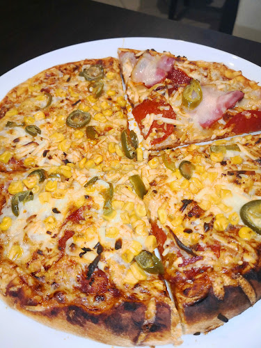 Comentarii opinii despre DeJÓ Live Bár És Pizzéria