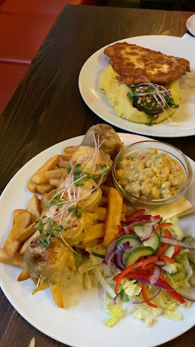 Opinii despre Hági Udvar és Étterem în Szeged - Vendéglátás