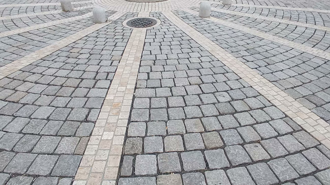 Opinii despre Királyi Cukrászda în Sopron - Vendéglátás