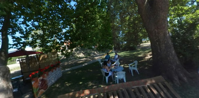 Jégvarázs Fagyizó, lángosozó és palacsintázó