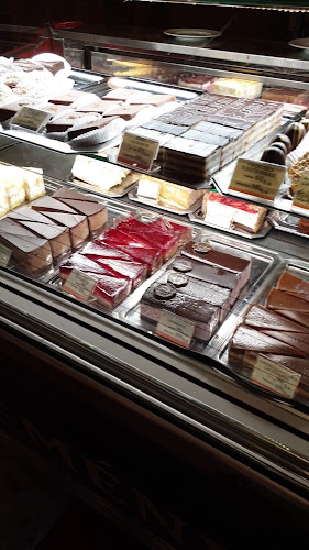 Esztergom, Vörösmarty u. 2, 2500