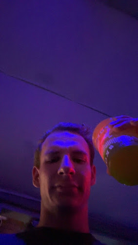 Opinii despre Kockás Streetbar - Cocktails - Cafe - Music în Siófok - Vendéglátás